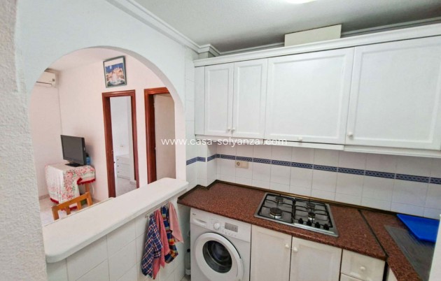 Resale - Apartment / flat - Torrevieja - Torrevieja Centro