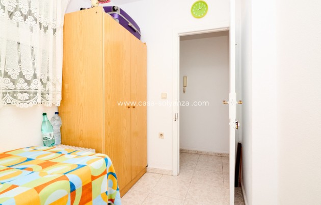 Resale - Apartment / flat - Torrevieja - Torrevieja Centro