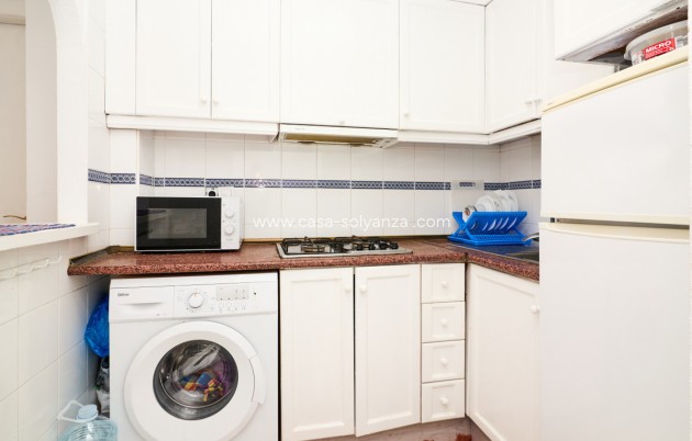 Resale - Apartment / flat - Torrevieja - Torrevieja Centro