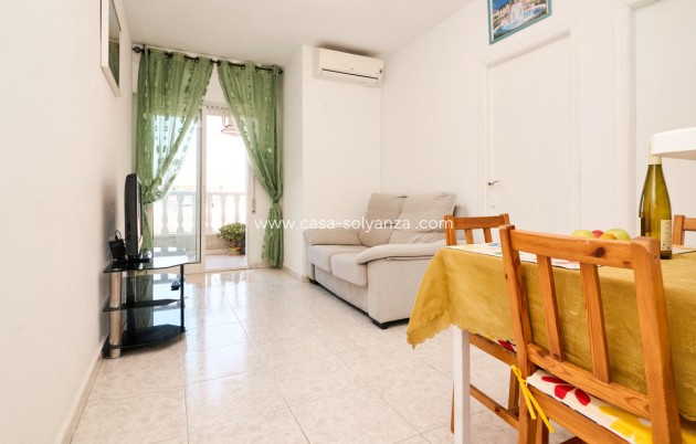 Resale - Apartment / flat - Torrevieja - Torrevieja Centro