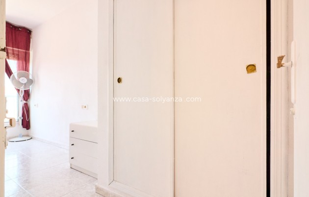 Resale - Apartment / flat - Torrevieja - Torrevieja Centro