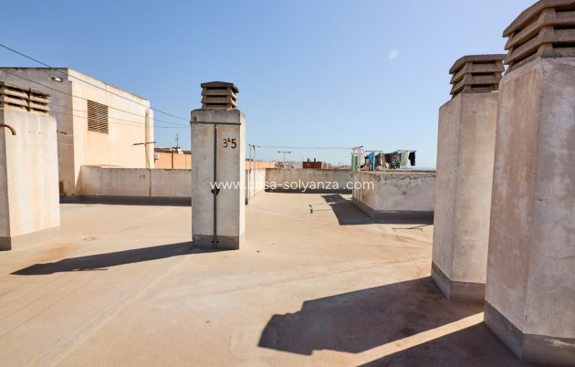 Resale - Apartment / flat - Torrevieja - Torrevieja Centro