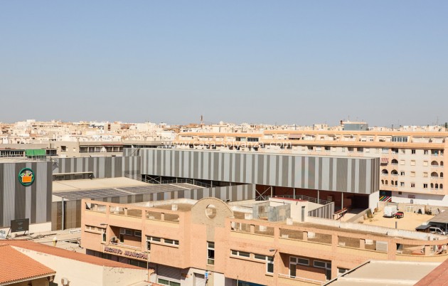 Resale - Apartment / flat - Torrevieja - Torrevieja Centro