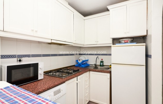 Resale - Apartment / flat - Torrevieja - Torrevieja Centro