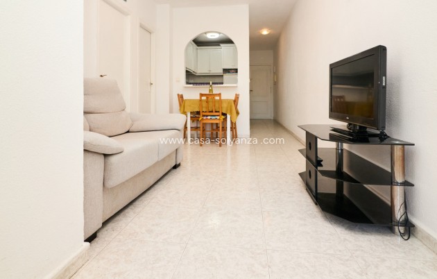 Resale - Apartment / flat - Torrevieja - Torrevieja Centro
