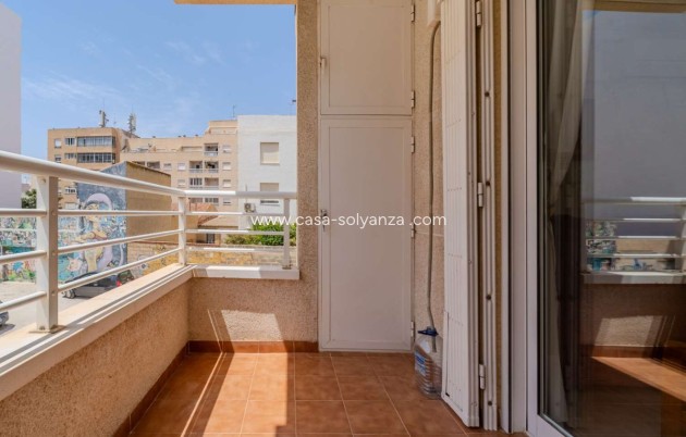 Resale - Apartment / flat - Torrevieja - Torrevieja Centro