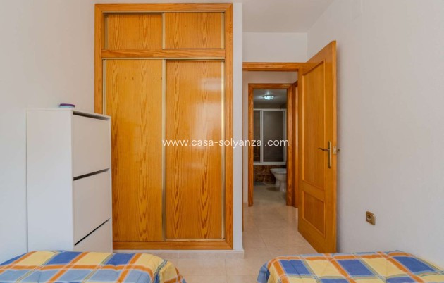 Resale - Apartment / flat - Torrevieja - Torrevieja Centro