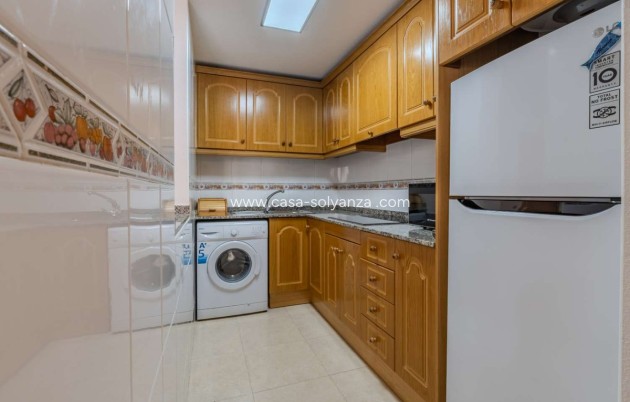 Resale - Apartment / flat - Torrevieja - Torrevieja Centro