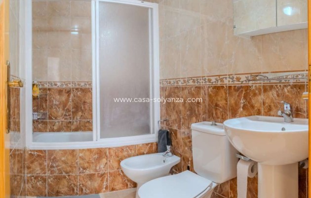 Resale - Apartment / flat - Torrevieja - Torrevieja Centro