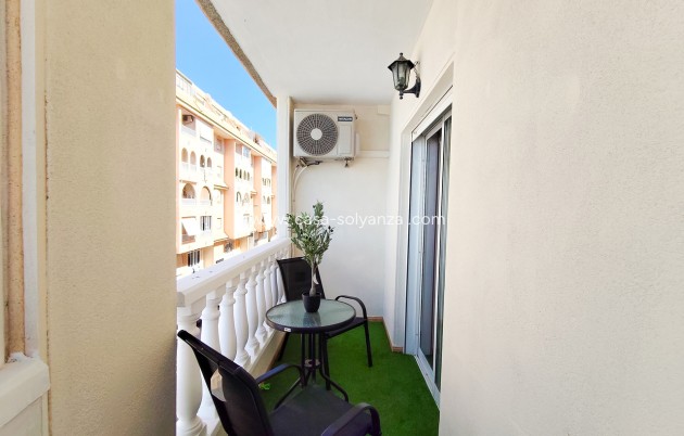 Resale - Apartment / flat - Torrevieja