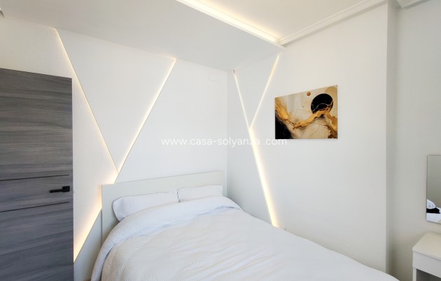 Resale - Apartment / flat - Torrevieja - Costa Blanca