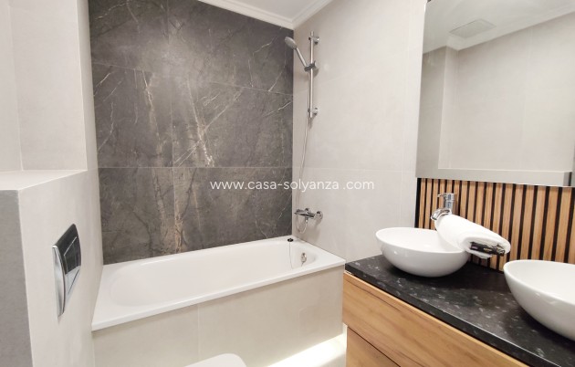 Resale - Apartment / flat - Torrevieja - Costa Blanca