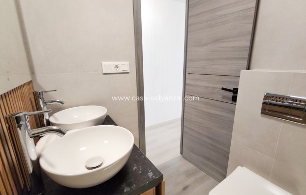 Resale - Apartment / flat - Torrevieja - Costa Blanca