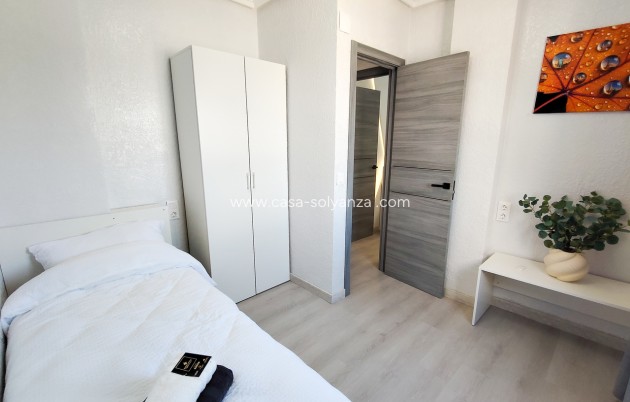 Resale - Apartment / flat - Torrevieja - Costa Blanca