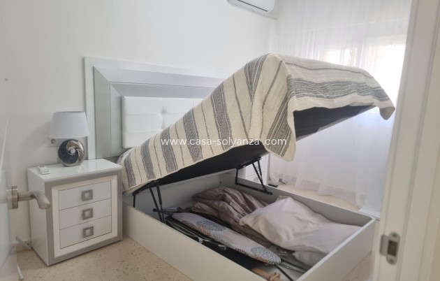 Resale - Apartment / flat - Torrevieja - Playa de los Locos