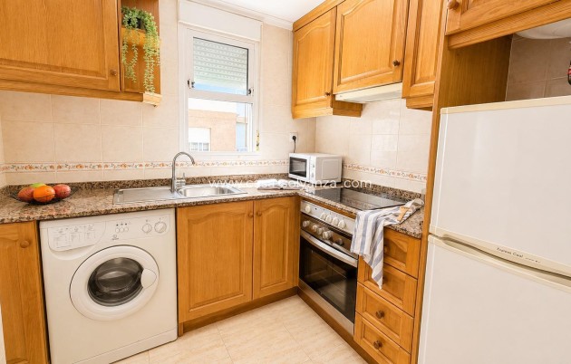 Resale - Apartment / flat - Torrevieja - PARQUE DE LAS NACIONES