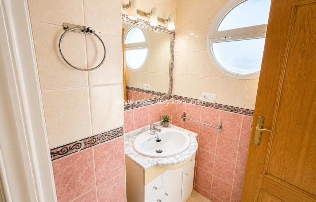 Resale - Apartment / flat - Torrevieja - PARQUE DE LAS NACIONES
