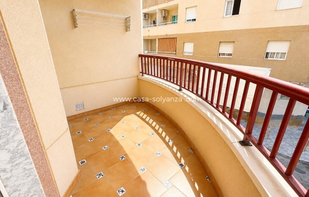 Resale - Apartment / flat - Torrevieja - PARQUE DE LAS NACIONES