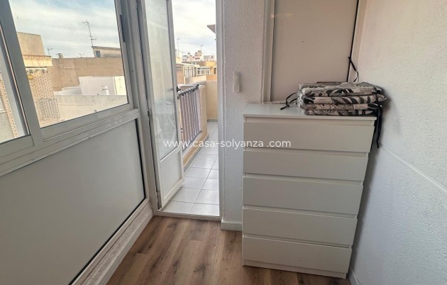 Resale - Apartment / flat - Torrevieja - Playa del Cura