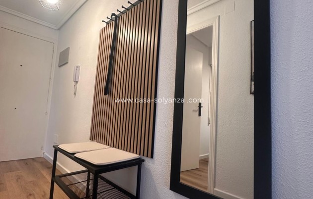 Resale - Apartment / flat - Torrevieja - Playa del Cura
