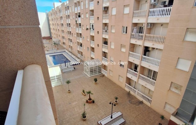 Herverkoop - Appartement / flat - Torrevieja - Estacion Autobuses