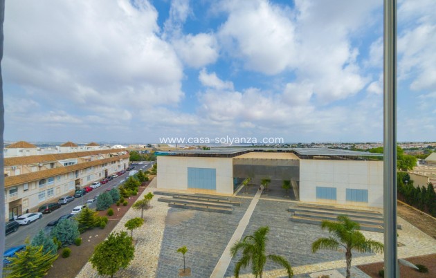 Wiederverkauf - Wohnung - Torrevieja - Torrevieja Centro