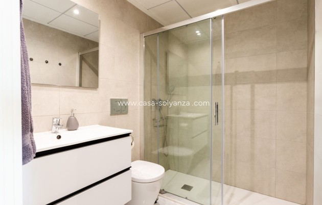 Resale - Apartment / flat - Orihuela - Villamartin