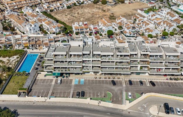 Resale - Apartment / flat - Orihuela - Villamartin