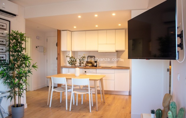 Resale - Apartment / flat - Torrevieja - La Mata