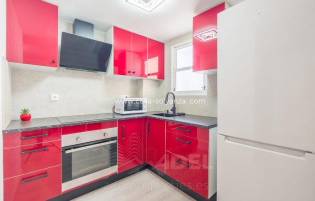 Resale - Apartment / flat - Alicante City - Parque de las Naciones