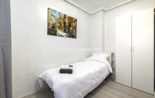 Resale - Apartment / flat - Alicante City - Parque de las Naciones