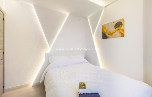 Resale - Apartment / flat - Alicante City - Parque de las Naciones