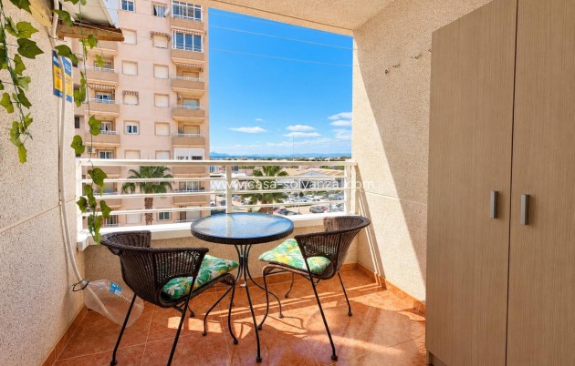 Resale - Apartment / flat - Torrevieja - Nueva Torrevieja