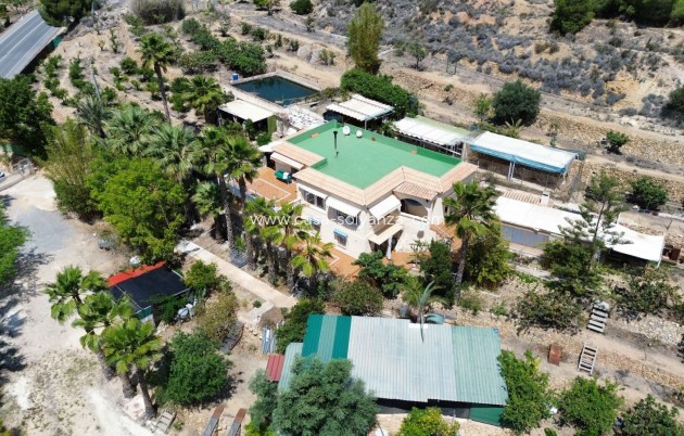 Resale - Villa - La Nucía - Costa Blanca