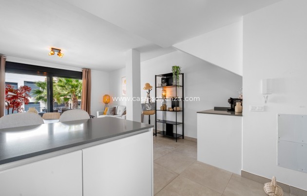 Resale - Apartment / flat - Orihuela - Villamartin