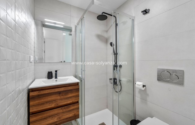 Resale - Apartment / flat - Orihuela - Villamartin