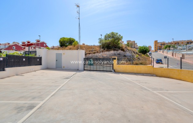Resale - Apartment / flat - Orihuela - Villamartin