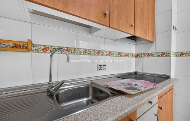 Resale - Apartment / flat - Torrevieja - Torrevieja Centro