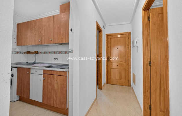 Resale - Apartment / flat - Torrevieja - Torrevieja Centro