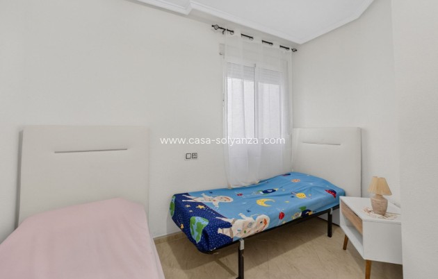 Resale - Apartment / flat - Torrevieja - Torrevieja Centro