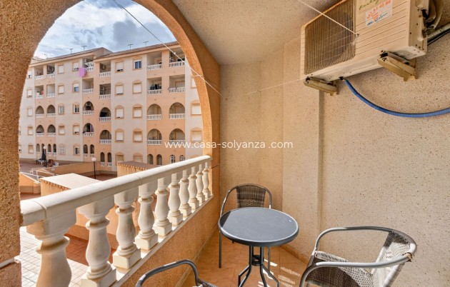 Resale - Apartment / flat - Torrevieja - Torrevieja Centro