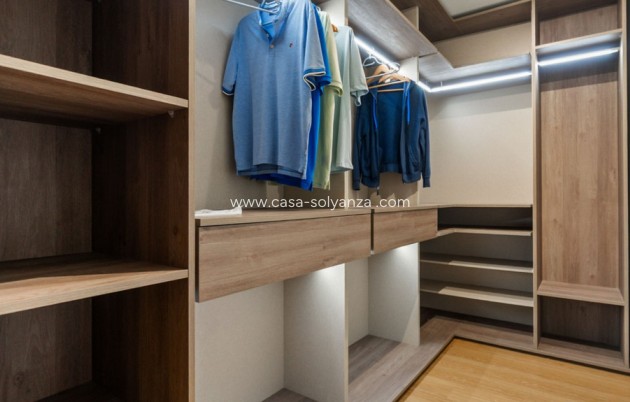Wiederverkauf - Wohnung - Torrevieja - Torrevieja Centro