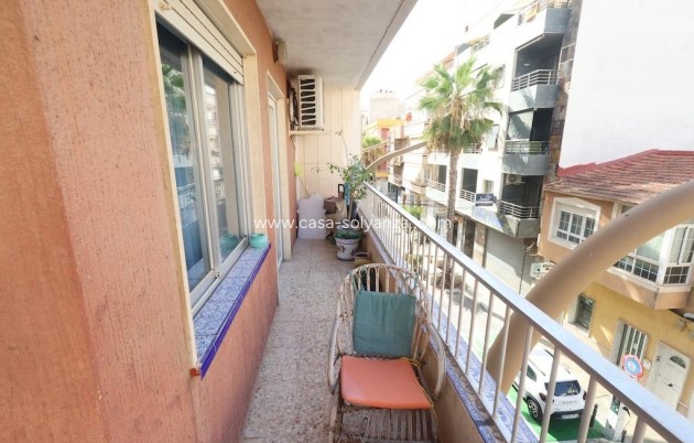 Resale - Apartment / flat - Torrevieja - Costa Blanca