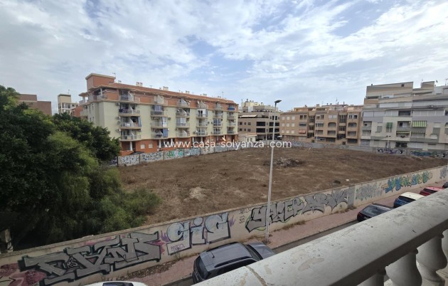 Resale - Apartment / flat - Torrevieja - La Mata
