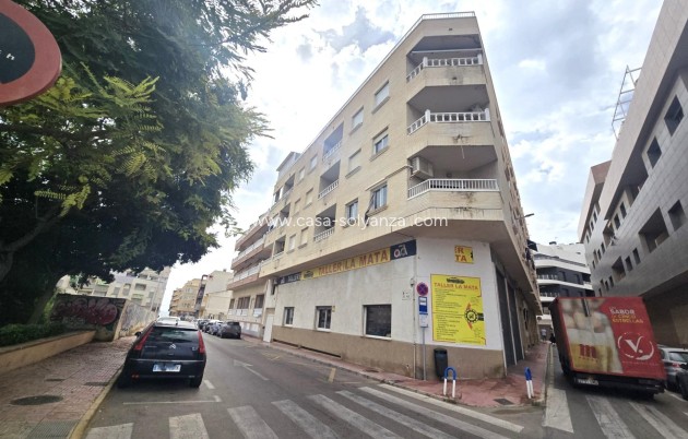Resale - Apartment / flat - Torrevieja - La Mata