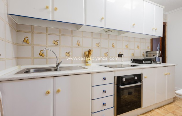 Wiederverkauf - Wohnung - Torrevieja - Torrevieja Centro