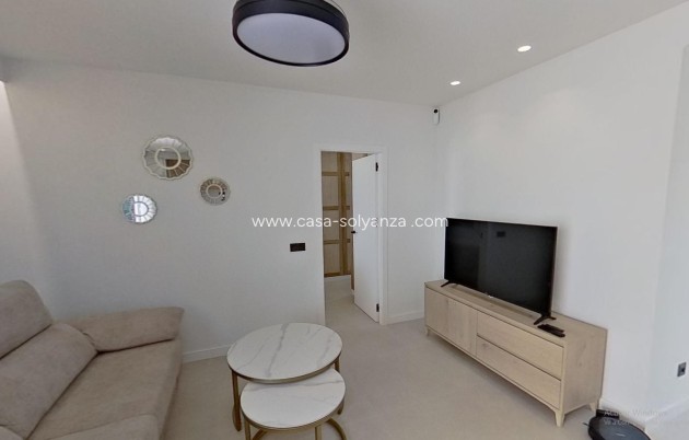 Resale - Bungalow - Pilar de la Horadada - El Mojón