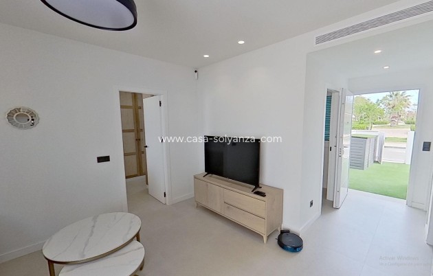 Resale - Bungalow - Pilar de la Horadada - El Mojón