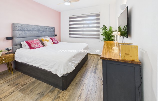 Resale - Villa - La Manga del Mar Menor - Costa Calida