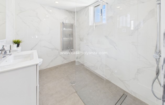 Resale - Villa - La Manga del Mar Menor - Costa Calida